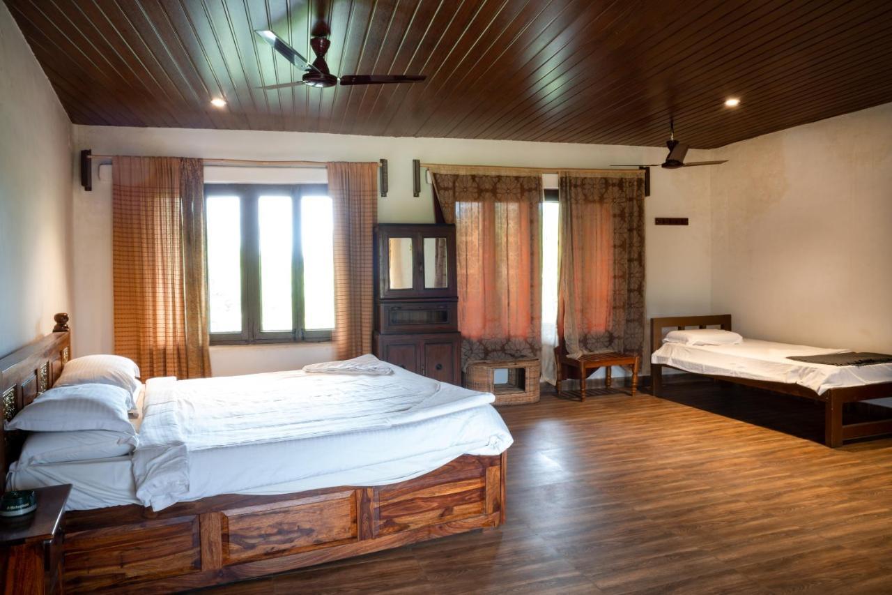 Hampi'S Whiskers Resort ภายนอก รูปภาพ